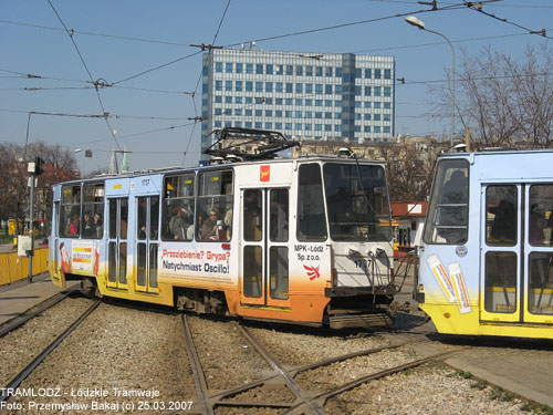 Sk�ad 2x 805Na #1736+1737 [6], 25.03.2007r., Plac Niepodleg�o�ci. Foto: Przemys�aw Bakaj (c)