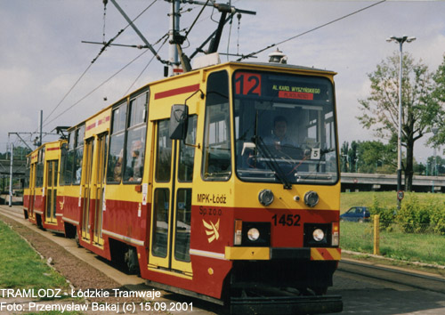 Sk�ad 2x Konstal 805Na #1452+1454 [12], 15.09.2001r., Al. Bandurskiego/ W��kniarzy. Foto: Przemys�aw Bakaj (c)