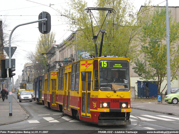 Sk�ad 3 x Konstal 805Na #1804+1805+1445 [15], w dniu 1.11.2007r., ul. Pomorska/ Kili�skiego. Foto: Przemys�aw Bakaj (c)