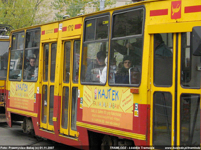 Sk�ad 3 x Konstal 805Na #1712+1738+1729 [15], w dniu 1.11.2007r., ul. Pomorska/ Kili�skiego. Foto: Przemys�aw Bakaj (c)
