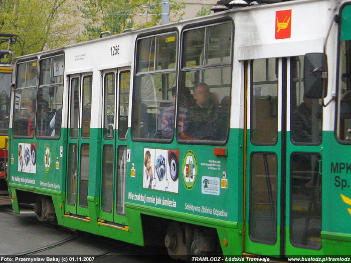 Sk�ad 3 x Konstal 805Na #1256+1344+1400 [15], w dniu 1.11.2007r., ul. Pomorska/ Kili�skiego. Foto: Przemys�aw Bakaj (c)