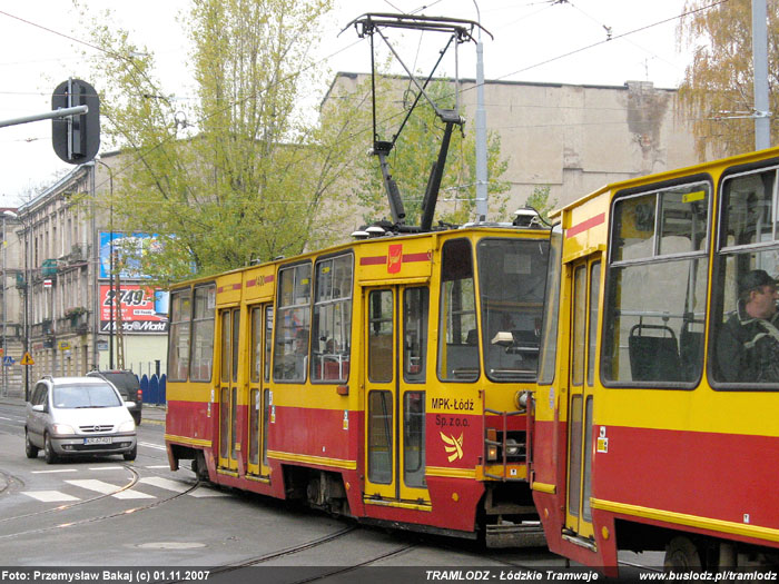 Sk�ad 3 x Konstal 805Na #1256+1344+1400 [15], w dniu 1.11.2007r., ul. Pomorska/ Kili�skiego. Foto: Przemys�aw Bakaj (c)