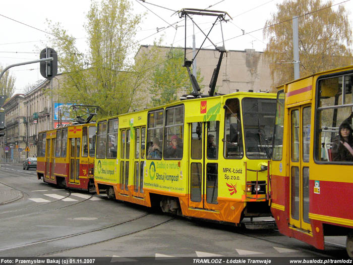 Sk�ad 3 x Konstal 805Na #1450+1244+1245 [15], w dniu 1.11.2007r., ul. Pomorska/ Kili�skiego. Foto: Przemys�aw Bakaj (c)