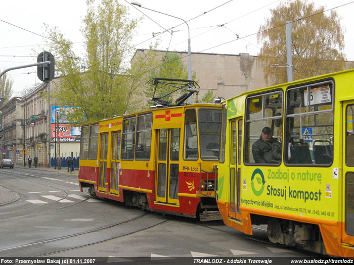 Sk�ad 3 x Konstal 805Na #1450+1244+1245 [15], w dniu 1.11.2007r., ul. Pomorska/ Kili�skiego. Foto: Przemys�aw Bakaj (c)