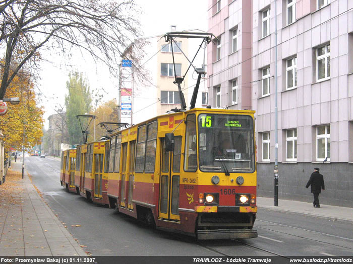 Sk�ad 3 x Konstal 805Na #1606+1607+1417 [15], w dniu 1.11.2007r., ul. Pomorska/ Kili�skiego. Foto: Przemys�aw Bakaj (c)