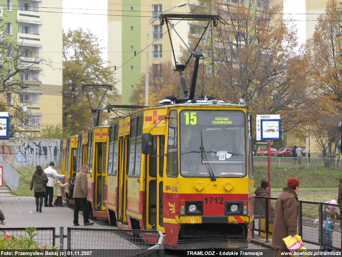 Sk�ad 3 x Konstal 805Na #1712+1738+1729 [15], w dniu 1.11.2007r. Kra�c�wka, Kurczaki. Foto: Przemys�aw Bakaj (c)