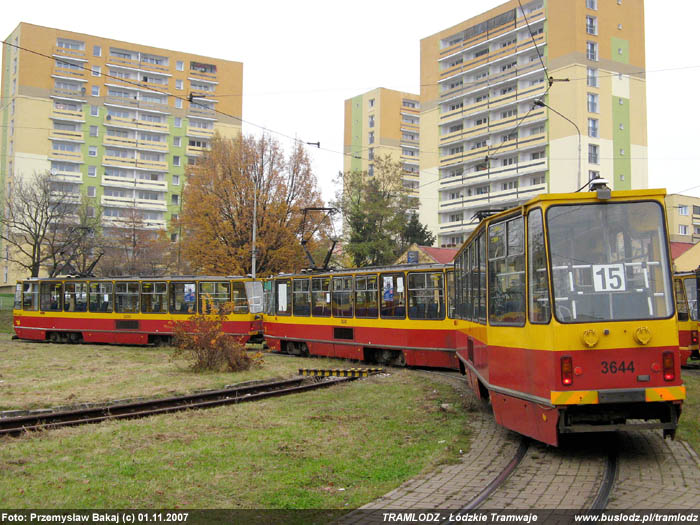 Sk�ad 3 x Konstal 805Na #3292+3643+3644 [15], w dniu 1.11.2007r. Kra�c�wka, Kurczaki. Foto: Przemys�aw Bakaj (c)