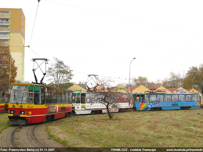 Sk�ad 3 x Konstal 805Na #3323+3340+3341 [15], w dniu 1.11.2007r. Kra�c�wka, Kurczaki. Foto: Przemys�aw Bakaj (c)
