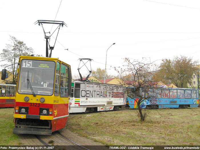 Sk�ad 3 x Konstal 805Na #3323+3340+3341 [15], w dniu 1.11.2007r. Kra�c�wka, Kurczaki. Foto: Przemys�aw Bakaj (c)