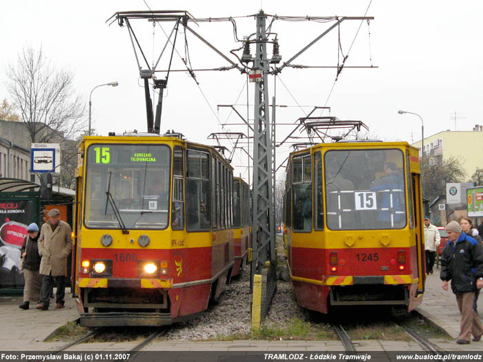 Sk�ad 3 x Konstal 805Na #1450+1244+1245 [15], w dniu 1.11.2007r., ul. Paderewskiego/ Rzgowska. Foto: Przemys�aw Bakaj (c)