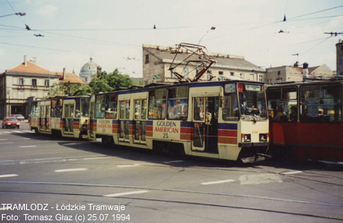 Sk�ad 2 x Konstal 805Na #1806+1807 [12], w dniu 25.07.1994r. ul. Zielona/ Ko�ciuszki. Foto: Tomasz G�az (c)