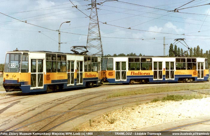 Sk�ad 2x 805Na #1608+1609 [22], 1988r. Zajezdnia, ul. Telefoniczna. Foto: Zbiory Muzeum Komunikacji Miejskiej MPK ��d� (c)