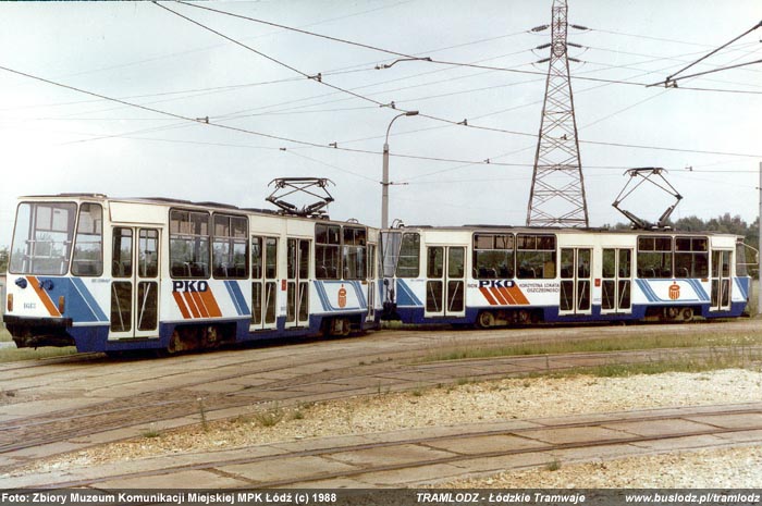 Sk�ad 2x 805Na #1612+1613 [-], 1988r. Zajezdnia, ul. Telefoniczna. Foto: Zbiory Muzeum Komunikacji Miejskiej MPK ��d� (c)