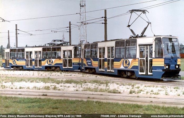 Sk�ad 2x 805Na #1624+1625 [-], 1988r. Zajezdnia, ul. Telefoniczna. Foto: Zbiory Muzeum Komunikacji Miejskiej MPK ��d� (c)