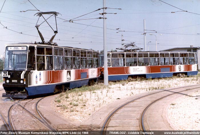 Sk�ad 2x 805Na #1622+1630 [29], 1988r. Zajezdnia, ul. Telefoniczna. Foto: Zbiory Muzeum Komunikacji Miejskiej MPK ��d� (c)