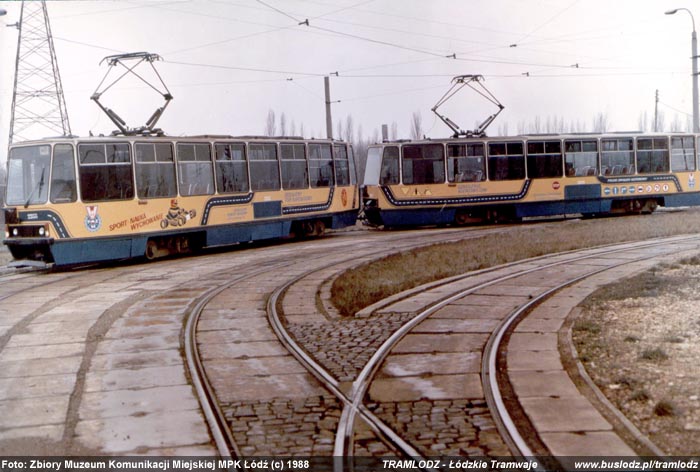 Sk�ad 2x 805Na #2288+2289 [-], 1988r. Zajezdnia, ul. Telefoniczna. Foto: Zbiory Muzeum Komunikacji Miejskiej MPK ��d� (c)
